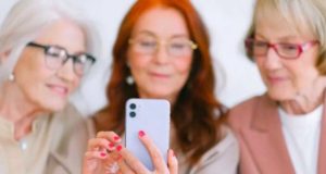 Пенсионеры могут получить постоянную скидку на мобильную связь