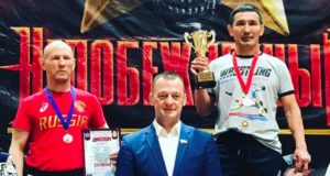 Тренер из Республики Алтай завоевал золото на всероссийских соревнованиях по греко-римской борьбе