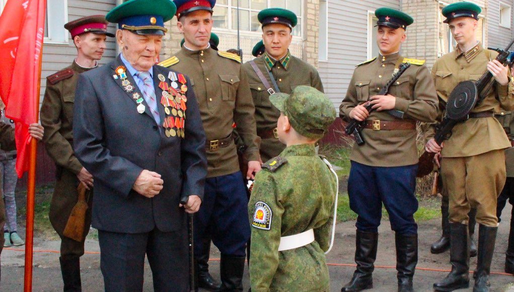 Персональный парад для ветерана прошел в Горно-Алтайске