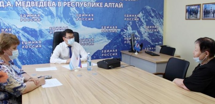 Артур Кохоев провел прием граждан