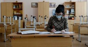 Из-за «ковида» в Кош-Агачском районе отменили выпускные балы Из-за «ковида» в Кош-Агачском районе отменили выпускные балы