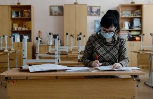 Из-за «ковида» в Кош-Агачском районе отменили выпускные балы Из-за «ковида» в Кош-Агачском районе отменили выпускные балы