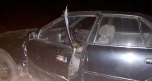 На Чуйском тракте КАМАЗ сбил водителя, садившегося в припаркованный автомобиль