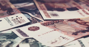 Получив грант на трактор и породистый скот, сельчанин потратил его на строительство дома
