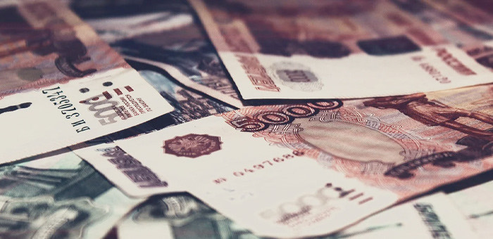 Получив грант на трактор и породистый скот, сельчанин потратил его на строительство дома
