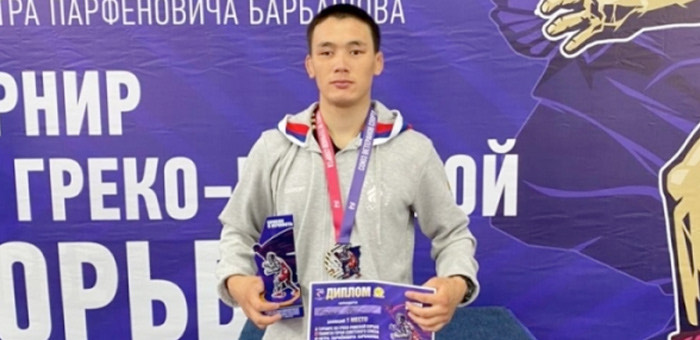 Юрий Тапаа стал победителем Всероссийского турнира по греко-римской борьбе