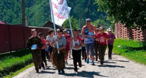 Марафонец возглавил трезвую пробежку в селе Мыюта