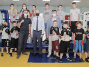 Глава региона ознакомился с работой спортивного клуба «Вымпел» в Турочаке Глава региона ознакомился с работой спортивного клуба «Вымпел» в Турочаке