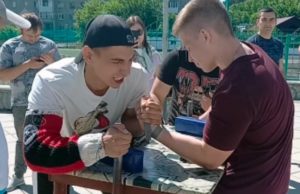 Кубок Победы по армрестлингу прошел в Горно-Алтайске