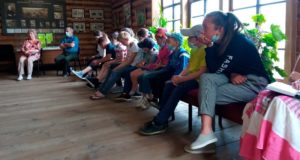 Уроки краеведения. Дети побывали на художественных выставках в Чемальском районе