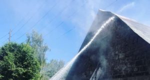 В Горно-Алтайске ликвидирован пожар в гараже, где лежали газовые баллоны В Горно-Алтайске ликвидирован пожар в гараже, где лежали газовые баллоны