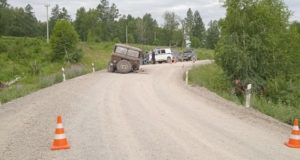 Грузовик выехал на встречку и врезался в «Тойоту». Водитель легкового автомобиля погиб