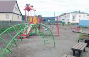 В Паспауле открыли новую детскую игровую площадку В Паспауле открыли новую детскую игровую площадку