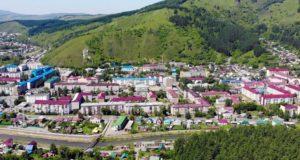 В Горно-Алтайске благоустраивают дворовые территории