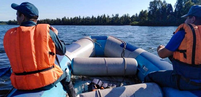 На Бии перевернулась моторная лодка, сын-подросток выплыл, отца ищут