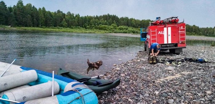 Два человека утонули на реке Лебедь