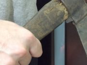 «Черный лесоруб» в Чемальском районе нарубил лиственниц на 900 тысяч рублей «Черный лесоруб» в Чемальском районе нарубил лиственниц на 900 тысяч рублей