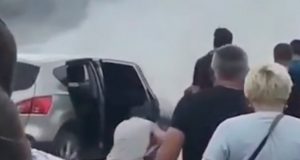При подъеме на Семинский перевал загорелась машина