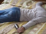 Пригласив нового знакомого переночевать, юный горожанин лишился имущества