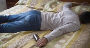 Пригласив нового знакомого переночевать, юный горожанин лишился имущества