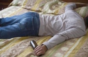 Пригласив нового знакомого переночевать, юный горожанин лишился имущества