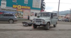 75-летний водитель УАЗа не уступил дорогу мотоциклисту в Онгудае