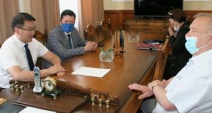 Артур Кохоев провел рабочую встречу с Владимиром Шамановым Артур Кохоев провел рабочую встречу с Владимиром Шамановым