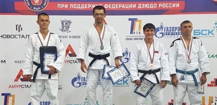 Спортсмен с Алтая стал призером чемпионата страны по дзюдо среди ветеранов