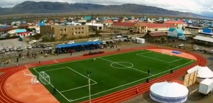 В Кош-Агаче открыли физкультурно-оздоровительный комплекс и сквер