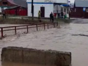 В Горно-Алтайске начались выплаты пострадавшим от паводка В Горно-Алтайске начались выплаты пострадавшим от паводка