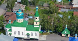 В Горно-Алтайске отметили 30-летие Преображенского храма