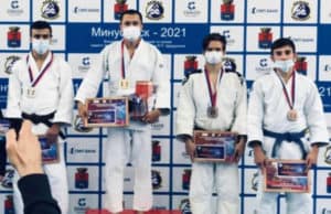 Айвар Ямончеряев завоевал путевку на чемпионат России по дзюдо