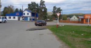 36-летняя автоледи из Турочака сбила односельчанина-велосипедиста 36-летняя автоледи из Турочака сбила односельчанина-велосипедиста