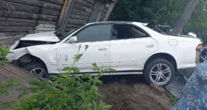 Купила машину, отметила покупку, разбила машину: трагическая судьба «Тойота Марк 2»