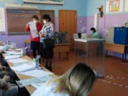 За пять часов до окончания голосования явка составила почти 39% За пять часов до окончания голосования явка составила почти 39%