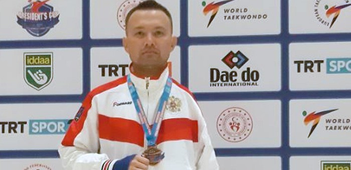 Аржан Арбаков в третий раз стал бронзовым призером чемпионата Европы по паратхэквондо