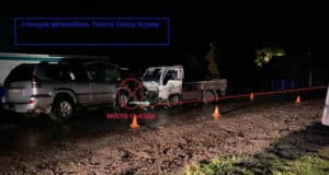 В селе Белый-Ануй нетрезвый молодой человек врезался в припаркованный Land Cruiser