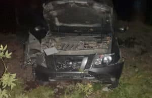 В районе моста у Парка Победы автоледи снесла опору ЛЭП В районе моста у Парка Победы автоледи снесла опору ЛЭП
