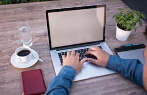 Работа в интернете, достоинства и недостатки