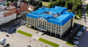День алтайского языка: депутаты читают стихи Лазаря Кокышева