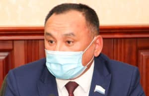 Петр Попошев предложил собрать средства на памятник Лазарю Кокышеву