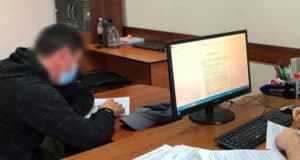 В Горно-Алтайске за получение взятки задержан бывший сотрудник Минсельхоза