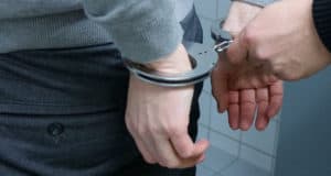 В Горно-Алтайске будут судить преступника, убившего прохожего за отказ дать закурить В Горно-Алтайске будут судить преступника, убившего прохожего за отказ дать закурить