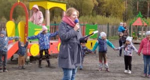 Детскую игровую площадку обустроили в Элекмонаре Детскую игровую площадку обустроили в Элекмонаре