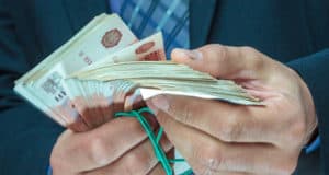 С бывшего главврача ресбольницы взыскали еще полмиллиона С бывшего главврача ресбольницы взыскали еще полмиллиона