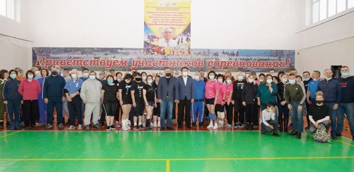 В Горно-Алтайске прошел турнир по волейболу памяти Юрия Антарадонова