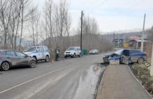 Водитель без прав выехал на встречку и устроил ДТП в Горно-Алтайске Водитель без прав выехал на встречку и устроил ДТП в Горно-Алтайске