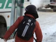 Горожанка пожаловалась в прокуратуру, что ее ребенка не высадили из автобуса на нужной остановке Горожанка пожаловалась в прокуратуру, что ее ребенка не высадили из автобуса на нужной остановке