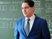 Бывший министр осужден за интимную переписку со школьницей из Республики Алтай Бывший министр осужден за интимную переписку со школьницей из Республики Алтай