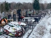 Житель Горно-Алтайска разобрал и увез забор сельского кладбища Житель Горно-Алтайска разобрал и увез забор сельского кладбища